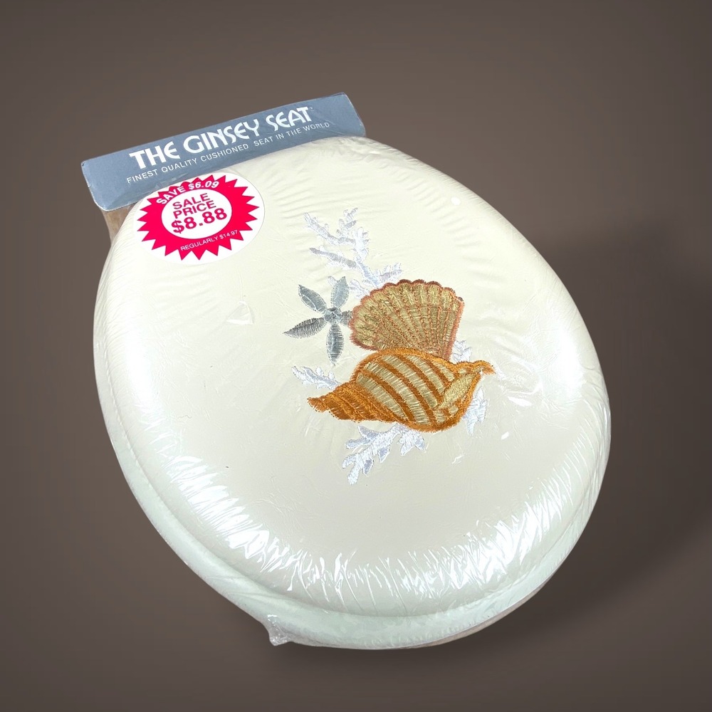 Cushioned Vinyl Toilet Seat Seashell Embroidered 1980s Coastal Grandmacore NOS